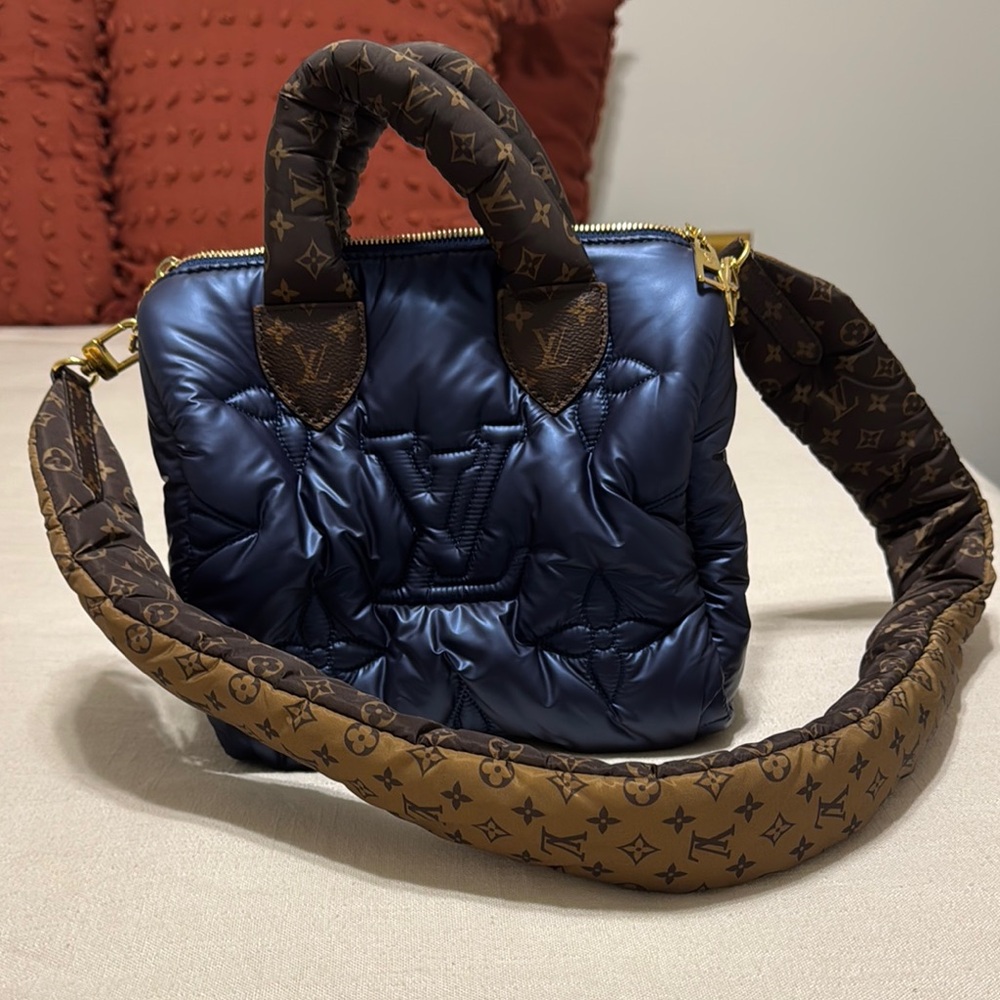 Authentic Louis Vuitton Speedy Pillow Bandoulière 25 – Navy Blue (Like New)